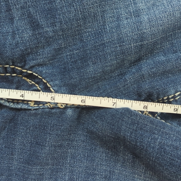 Silver Jeans Suki Jean Shorts - Picture 9 of 10